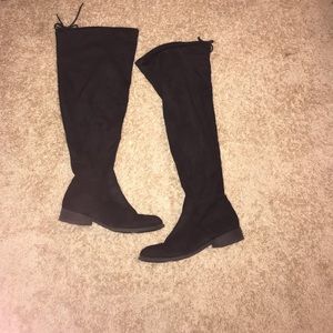 Fioni Thigh Boots
